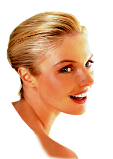 blondes Model von Phyris seitlich und lächelnd